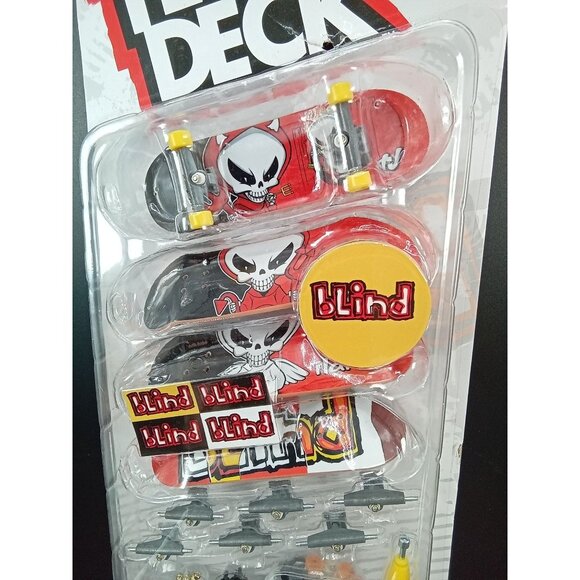 Tech Deck Blind Fingerboard Set With Customizable Boards Tools - Picture 2 of 4